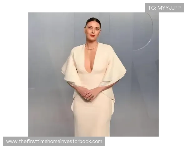 莎拉波娃机场拉个行李箱比我房租还贵是真敢花啊！